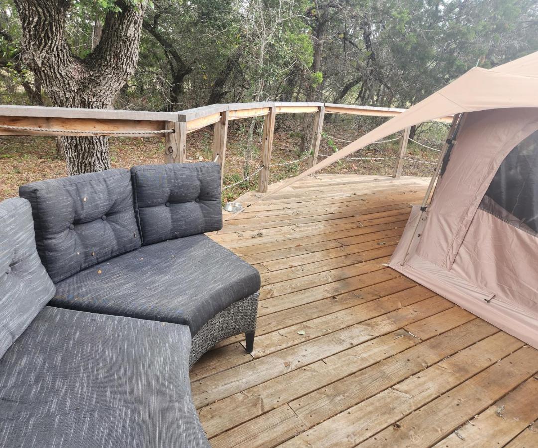 Hotel Al'S Hideaway Glamping Tents Pipe Creek Zewnętrze zdjęcie